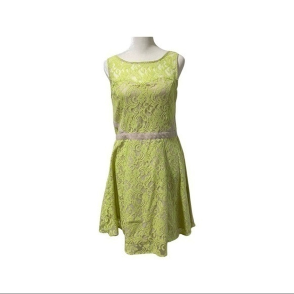 🆕 BCBG neonlime lace dress size L